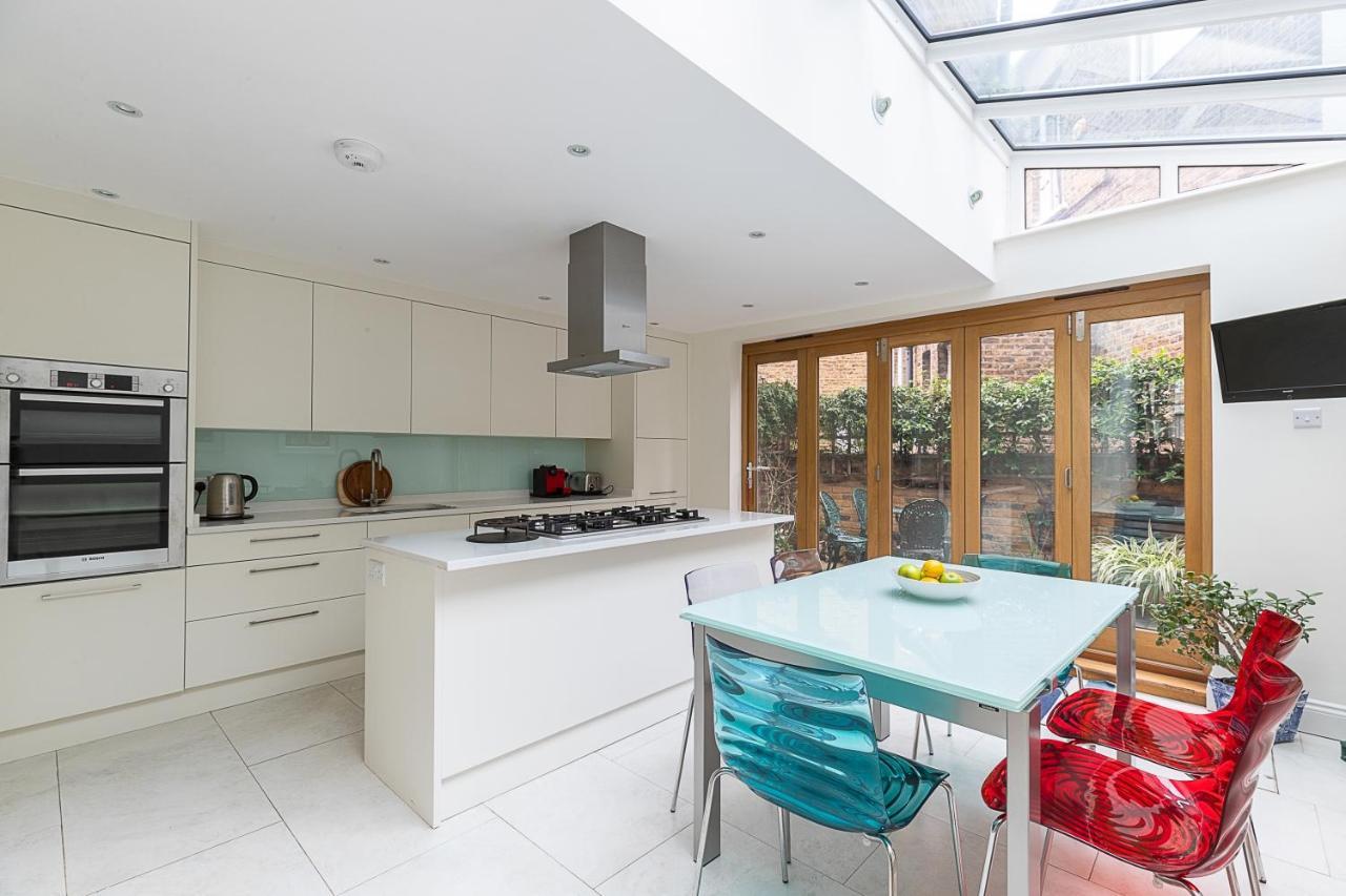 Apartamento Joivy Stunning 3 Bed, 2 Bath House With Garden And Rooftop Terrace Londres Exterior foto